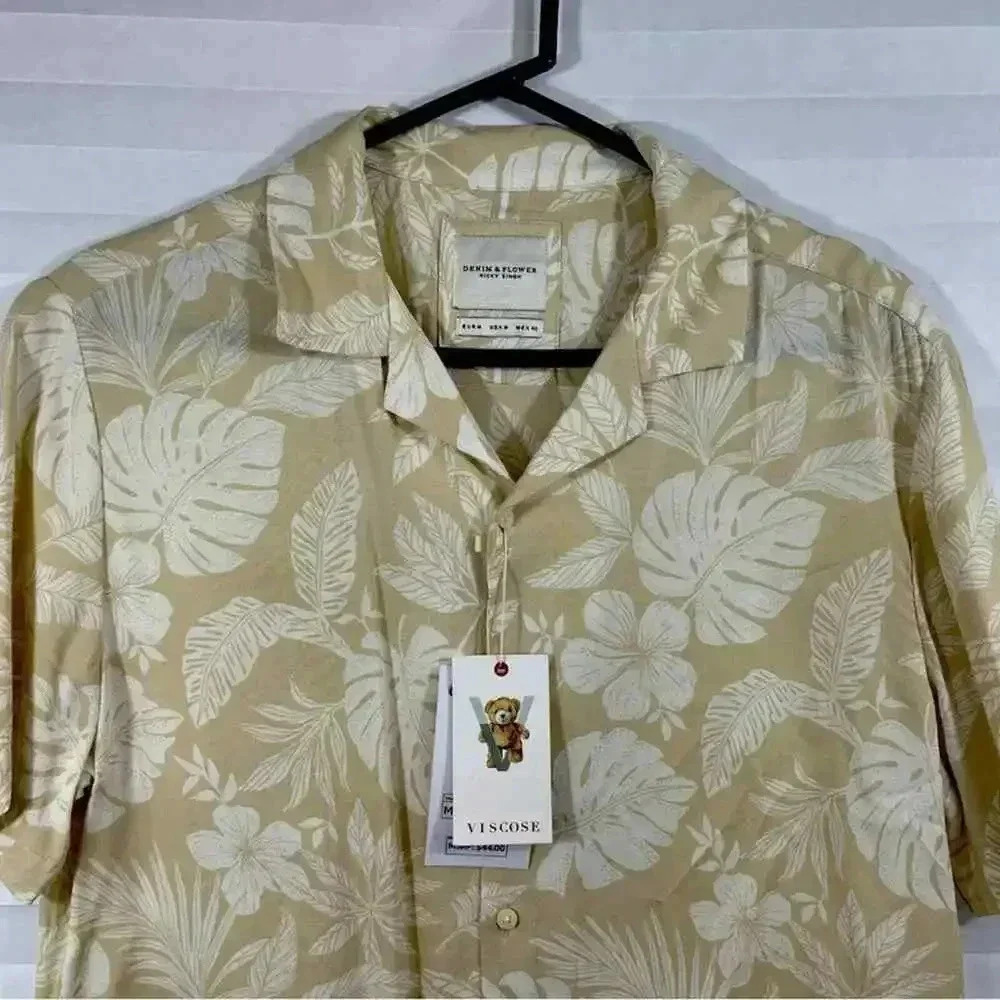 Denim & Flower Medium Short Sleeve Tropical Viscose NEW with Tags